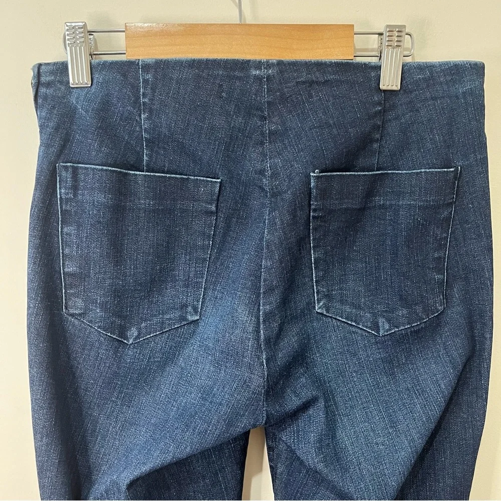 J Brand Mid-rise Zip Capri in Clean Rinse Size 27